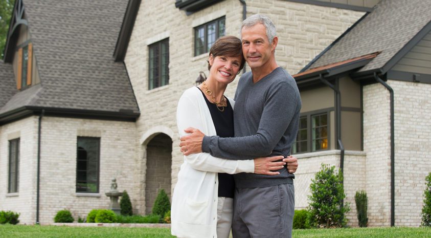 couple-downsizing-large-home-before-retirement